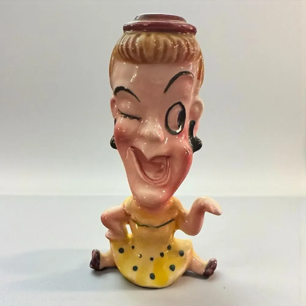Vintage Dancing Odd Couple Lady Shaker